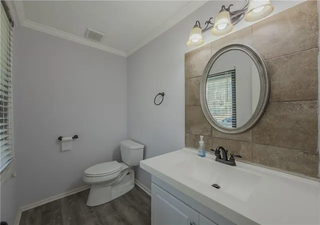 Photo 4 of Single family home for sale at 580 Lake Dr, Snellville, GA 30039 | MLS# 7738117 | Listing updated on 2026-07-30