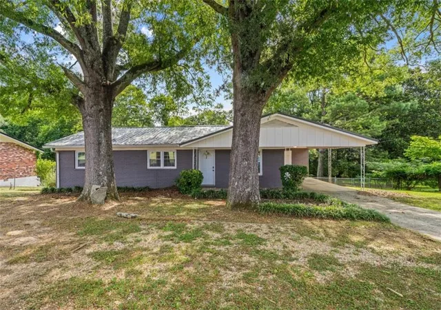 Photo 1 of Single family home for sale at 112 Greenbriar Dr, Cedartown, GA 30125 | MLS# 7803576 | Listing updated on 2026-10-10