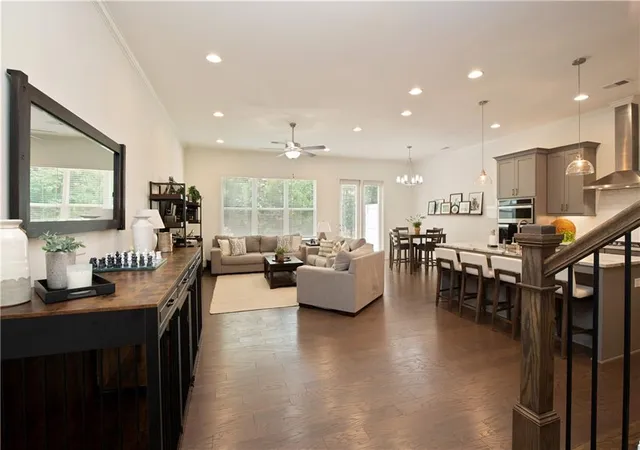 Photo 3 of Sale Pending at 20034 Windalier Way, Roswell, GA 30076 | MLS# 7821813 | Listing updated on 2026-09-03