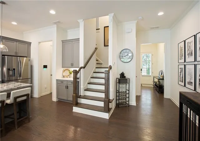 Photo 3 of Sale Pending at 20034 Windalier Way, Roswell, GA 30076 | MLS# 7821813 | Listing updated on 2026-09-03