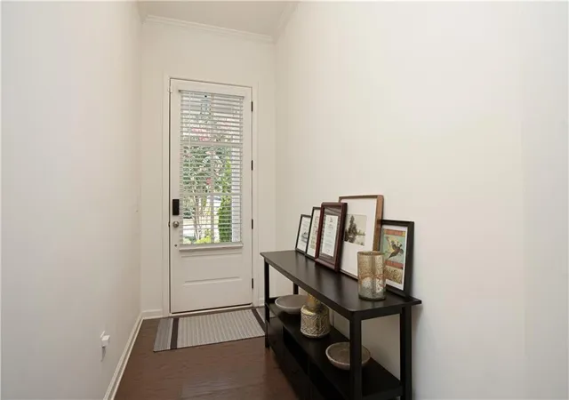 Photo 4 of Sale Pending at 20034 Windalier Way, Roswell, GA 30076 | MLS# 7821813 | Listing updated on 2026-09-03