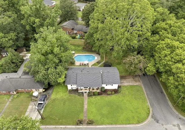 2nd image of 100 Hood Dr, Rome, GA 30161 | MLS# 7816189