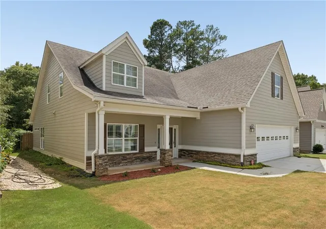 Photo 3 of Sale Pending at 495 Rabbits Run, Fayetteville, GA 30214 | MLS# 7821271 | Listing updated on 2026-09-01