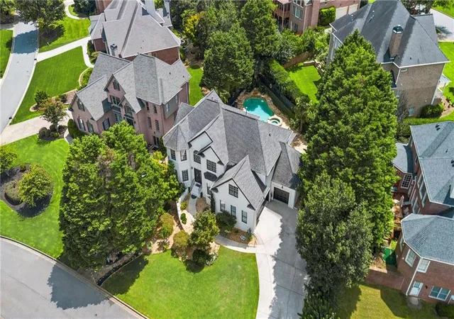 3rd image of 575 Saint Regis Ln, Johns Creek, GA 30022 | MLS# 7821229