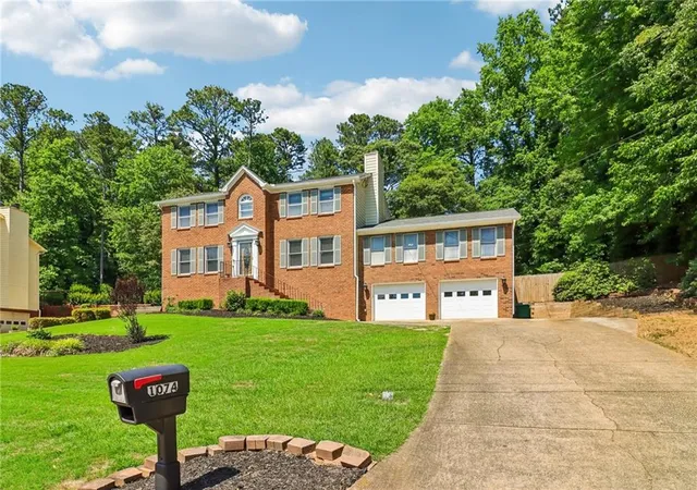 2nd image of 1074 Wash Lee Dr Sw, Lilburn, GA 30047 | MLS# 7774664