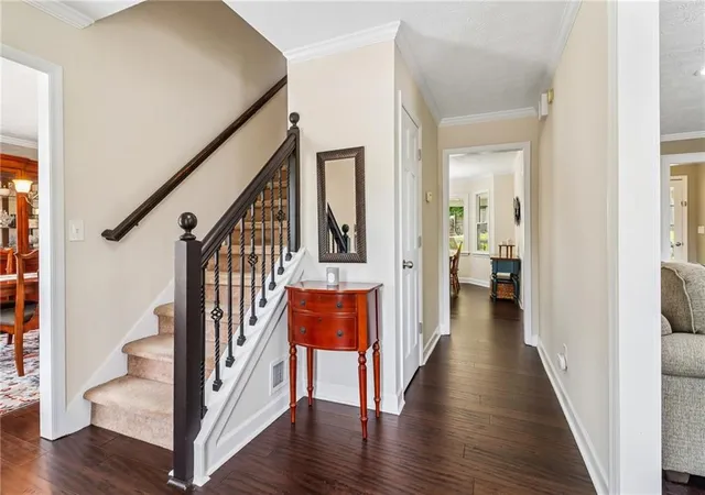 3rd image of 1074 Wash Lee Dr Sw, Lilburn, GA 30047 | MLS# 7774664