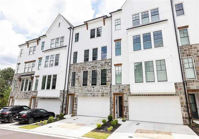 4th image of 2722 Thornewilde Wy, Atlanta, GA 30339 | MLS# 7777251