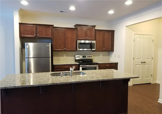 Photo 4 of Townhouse for sale at 259 Green Brg Ct, Lawrenceville, GA 30046 | MLS# 7779513 | Listing updated on 2026-09-15