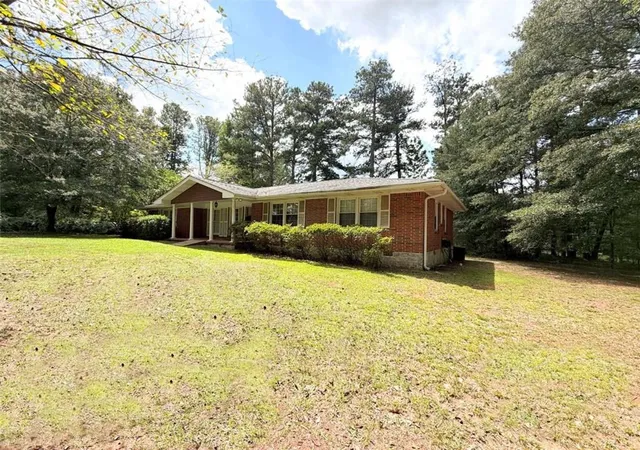 Photo 3 of Single family home for sale at 1571 Ebenezer Rd, Conyers, GA 30094 | MLS# 7830127 | Listing updated on 2026-09-01