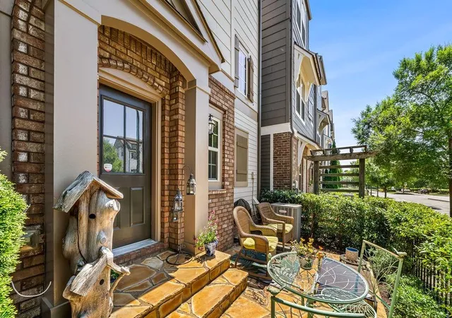 2nd image of 156 Blakemore Dr Se, Smyrna, GA 30080 | MLS# 7781840