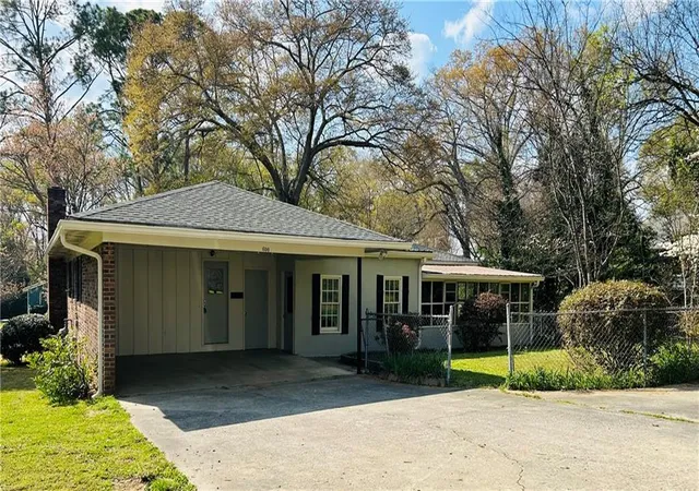 Homes for sale in Rockmart, GA | 600 Oakcrest Dr, Rockmart, GA 30153 | MLS# 7776240