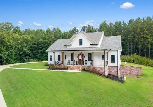 1st image of 988 Boozer Rd, Heflin, AL 36264 | MLS# 7811138
