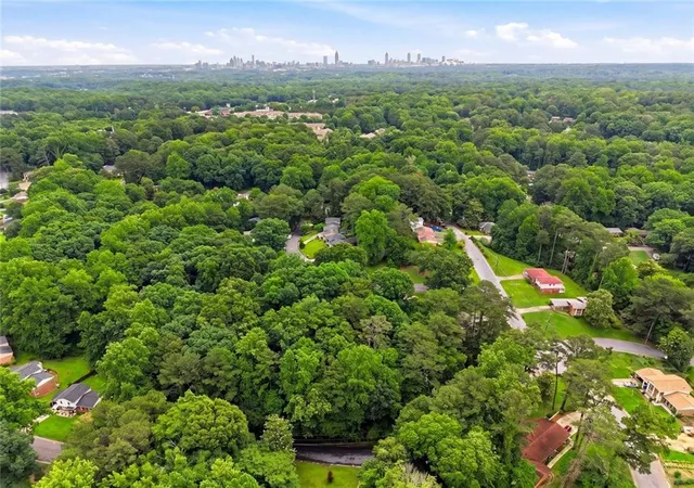 26th image of 799 Kings Grant Dr Nw, Atlanta, GA 30318 | MLS# 7758860