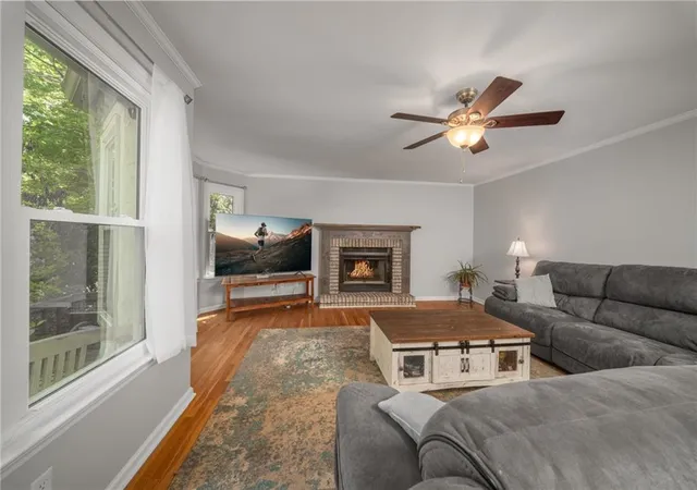Photo 3 of Sale Pending at 111 Allatoona Dr, Woodstock, GA 30189 | MLS# 7755222 | Listing updated on 2026-08-24