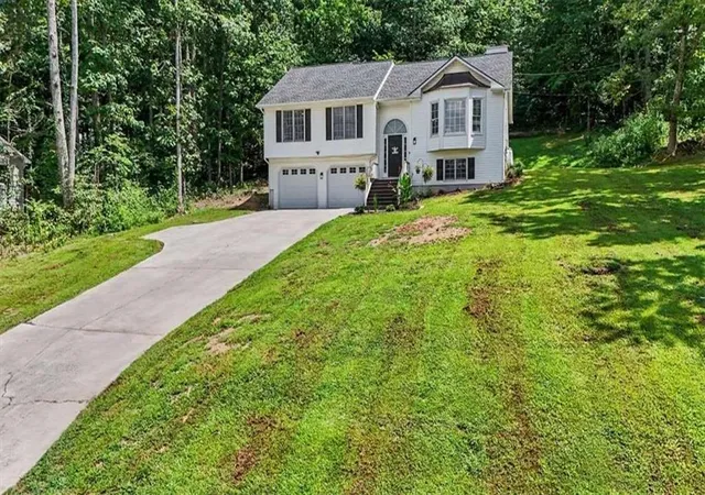 Photo 3 of Single family home for sale at 58 Willow Bnd Dr, Cartersville, GA 30121 | MLS# 7819865 | Listing updated on 2026-09-15