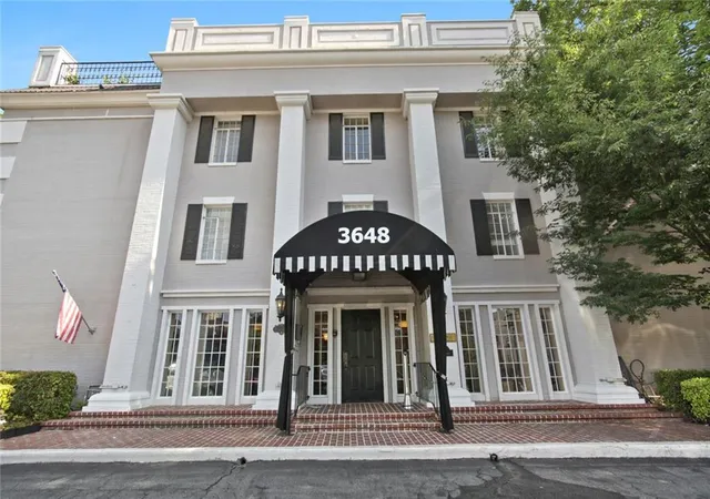 Condominium at 3648 Peachtree Rd Ne #2H, Atlanta, GA 30319 | MLS# 7048596 | | Sold on 2022-06-06