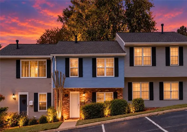 Photo 1 of Condo for sale at 393 Promenade Ct Sw, Marietta, GA 30064 | MLS# 7861283 | Listing updated on 2026-10-30