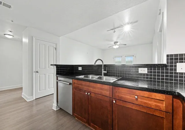 Listing Photo 3 - Condo for sale in building located at 230 E Ponce De Leon Ave, Decatur, GA 30030 - Unit #409