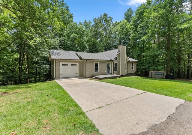 Homes for sale in Ellijay, GA | 92 Bamby Ln, Ellijay, GA 30540 | MLS# 7800803