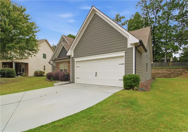 5th image of 2091 Line Dr, Lawrenceville, GA 30043 | MLS# 7766153