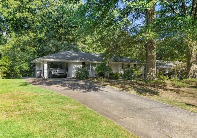 Photo 1 of Single family home for sale at 2834 S Clark Dr, Atlanta, GA 30344 | MLS# 7822101 | Listing updated on 2026-08-17