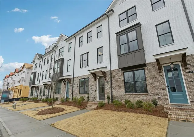 Photo 2 of Sale Pending at 5410 Howington Ct #179, Buford, GA 30518 | MLS# 7794144 | Listing updated on 2026-08-29
