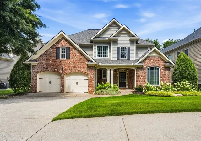 Photo 1 of Single family home for sale at 4066 Hl House Rd Sw, Smyrna, GA 30082 | MLS# 7801603 | Listing updated on 2026-10-29