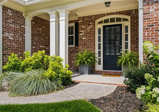 2nd image of 4066 Hillhouse Rd Sw, Smyrna, GA 30082 | MLS# 7801603