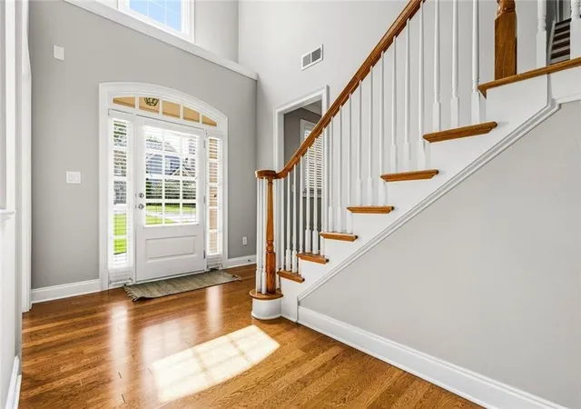 3rd image of 4066 Hillhouse Rd Sw, Smyrna, GA 30082 | MLS# 7801603