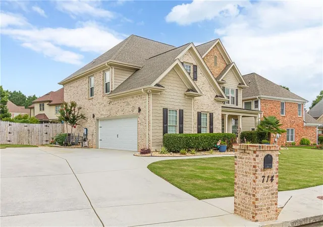 Photo 3 of Sale Pending at 714 Arbor Cvs, Loganville, GA 30052 | MLS# 7793706 | Listing updated on 2026-09-18
