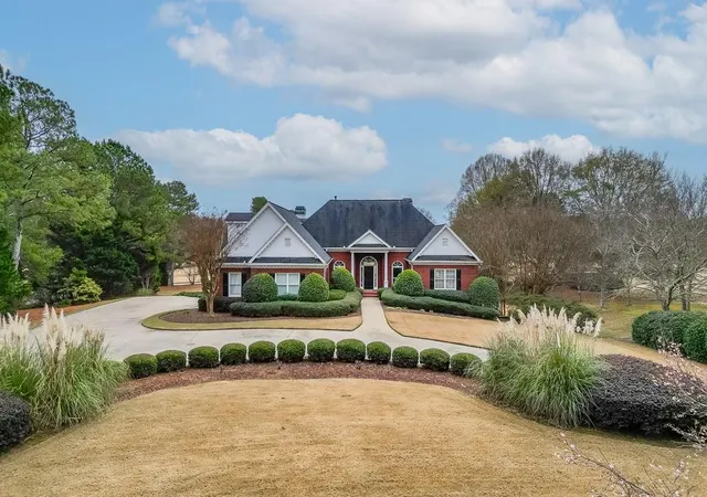 Homes for sale in Braselton, GA | 5685 Golf Club Dr, Braselton, GA 30517 | MLS# 7694137