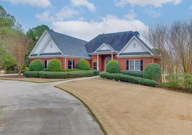 Homes for sale in Braselton, GA | 5685 Golf Club Dr, Braselton, GA 30517 | MLS# 7694137
