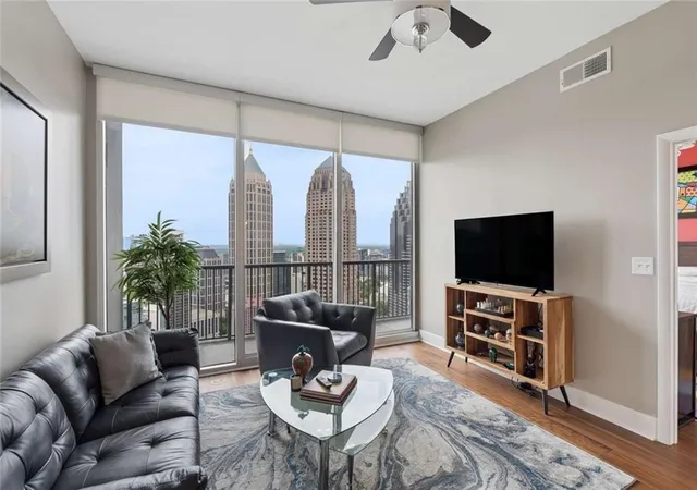 2nd image of 1080 Peachtree St Ne #3201, Atlanta, GA 30309 | MLS# 7762868