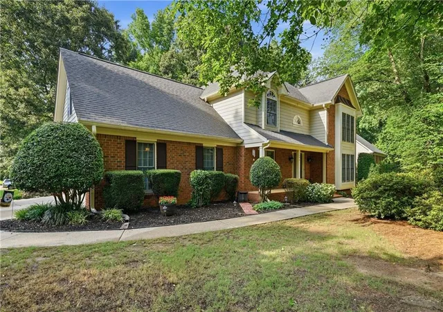 Photo 2 of Single family home for sale at 4498 Balmoral Rd NW, Kennesaw, GA 30144 | MLS# 7781034 | Listing updated on 2026-09-12