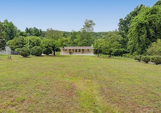 Homes for sale in Dalton, GA | 2115 Kings Rd, Dalton, GA 30720 | MLS# 7776066