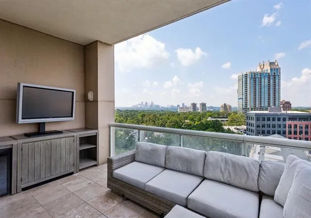 Homes for sale in Atlanta, GA | 2881 Peachtree Rd Ne #1005, Atlanta, GA 30305 | MLS# 7705437