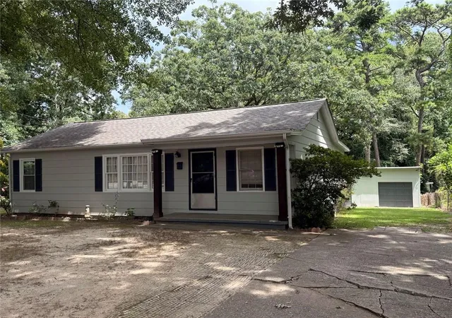 Photo 2 of Sale Pending at 5132 Warner St, Forest Park, GA 30297 | MLS# 7818341 | Listing updated on 2026-09-05