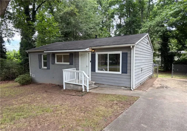Photo 3 of Sale Pending at 3685 Bolfair Dr NW, Atlanta, GA 30331 | MLS# 7796253 | Listing updated on 2026-10-08