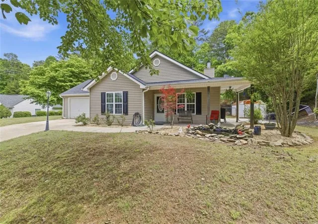 Homes for sale in Lula, GA | 5511 Mountain View Pkwy, Lula, GA 30554 | MLS# 7799701