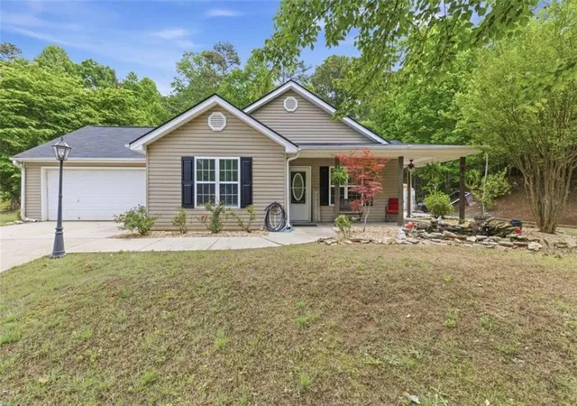 Homes for sale in Lula, GA | 5511 Mountain View Pkwy, Lula, GA 30554 | MLS# 7799701