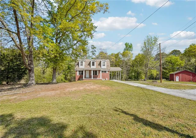4th image of 305 Anderson Cir, Covington, GA 30016 | MLS# 7731875