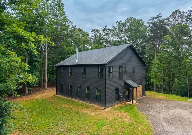 2nd image of 1995 Auraria Rd, Dahlonega, GA 30533 | MLS# 7817325