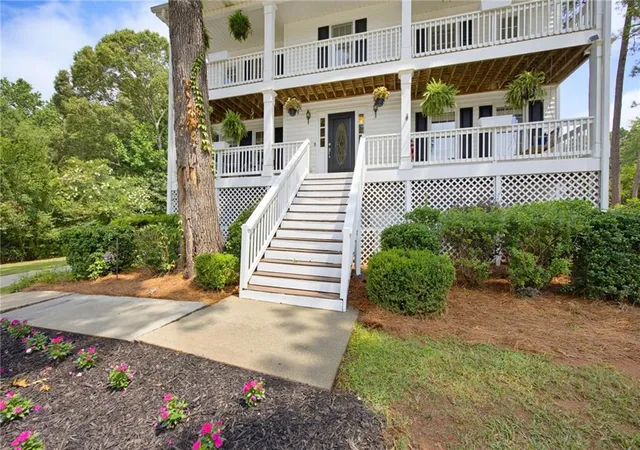 2nd image of 277 Lakeview Ln, Hiram, GA 30141 | MLS# 7795949