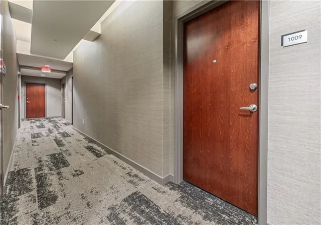 2nd image of 400 W Peachtree Nw St #1009, Atlanta, GA 30308 | MLS# 7678094