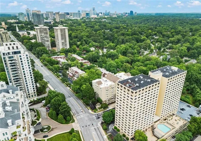 4th image of 2479 Peachtree Rd Ne #816, Atlanta, GA 30305 | MLS# 7771362