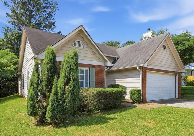 Homes for sale in Lithonia, GA | 5633 Tunbridge Wells Ct, Lithonia, GA 30058 | MLS# 7790789