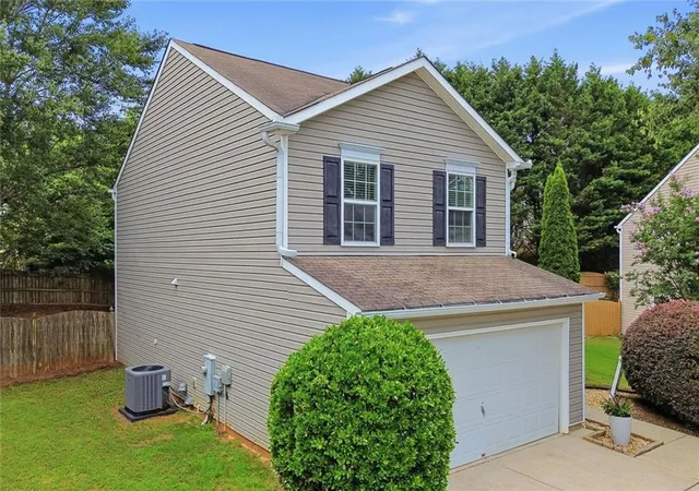 Photo 4 of Sale Pending at 2520 Sheldon Pl, Cumming, GA 30040 | MLS# 7781340 | Listing updated on 2026-09-04