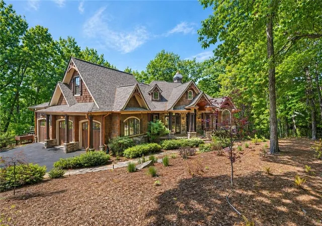 Photo 1 of Single family home for sale at 160 Bluestern Dr Se, Jasper, GA 30143 | MLS# 7759070 | Listing updated on 2026-08-27