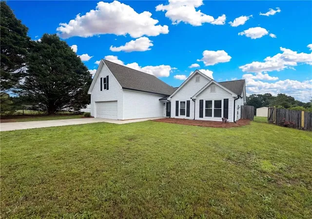 Homes for sale in Bethlehem, GA | 919 Elijah Wy, Bethlehem, GA 30620 | MLS# 7791401