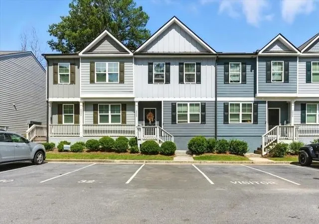 Photo 3 of Townhouse for sale at 2832 Saratoga Lake View, Decatur, GA 30034 | MLS# 7819424 | Listing updated on 2026-08-13
